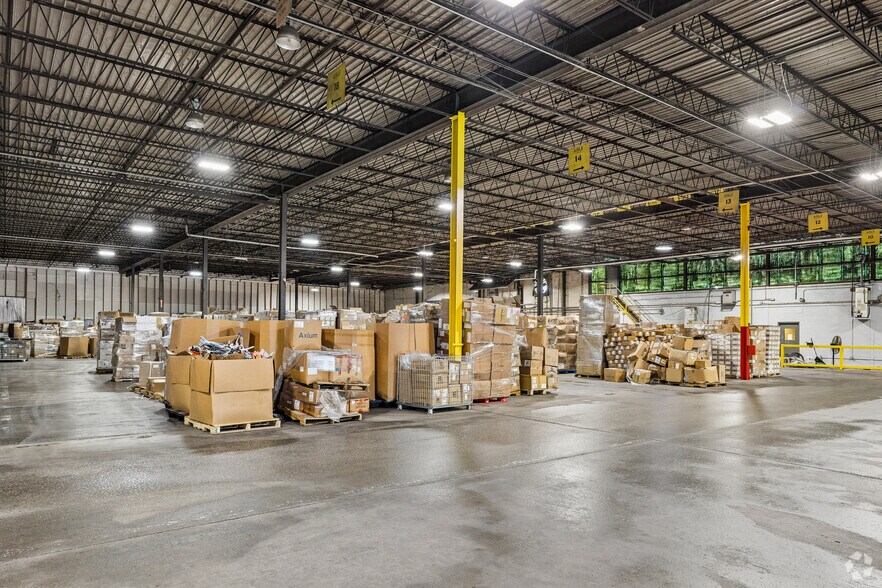 More Photos Of 50 Greenhill Rd, Eldorado Warehouse For Lease