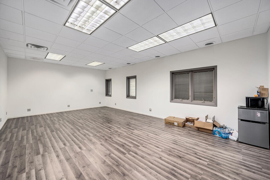 More Photos Of 4100 Washington Blvd, Hillside Industrial For Sale