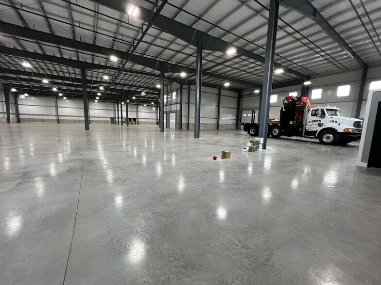 More Photos Of 17 Enterprise Dr, Monroe Manufacturing For Lease