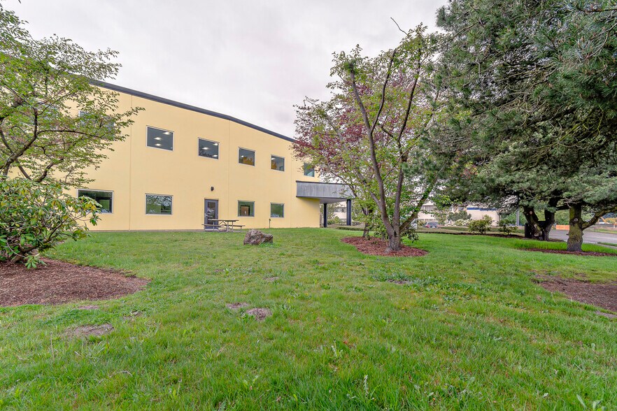 More Photos Of 1415 Pacific Dr, Burlington Light Distribution For Sale