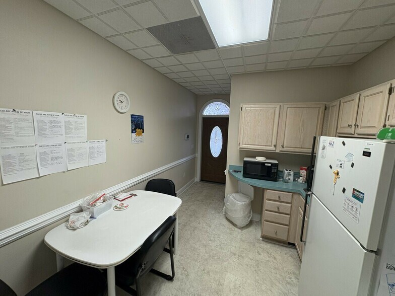More Photos Of 550 Highway 85 N, Niceville Medical For Lease