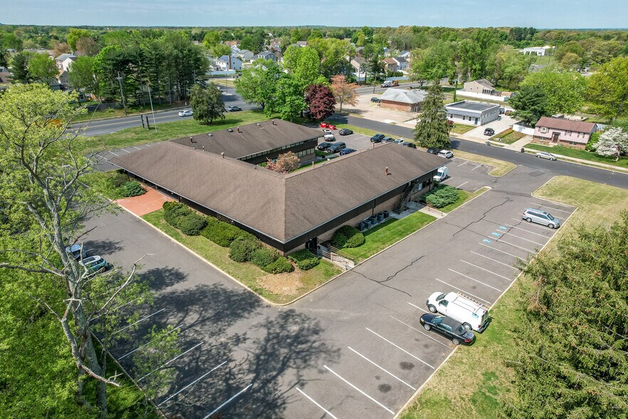 More Photos Of 1405 Chews Landing Rd, Laurel Springs Office For Sale