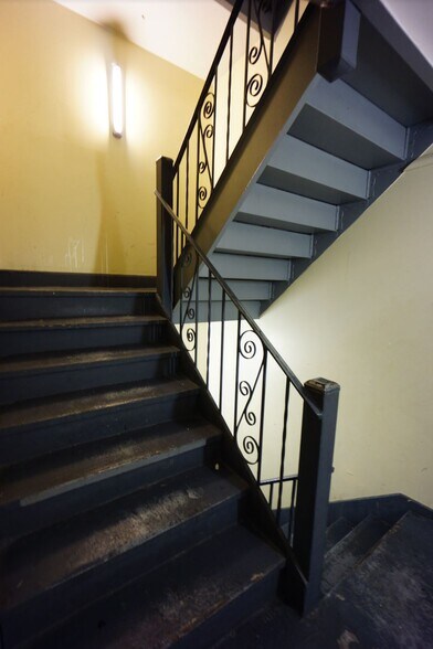 More Photos Of 376-380 McLean Ave, Yonkers Apartments For Sale