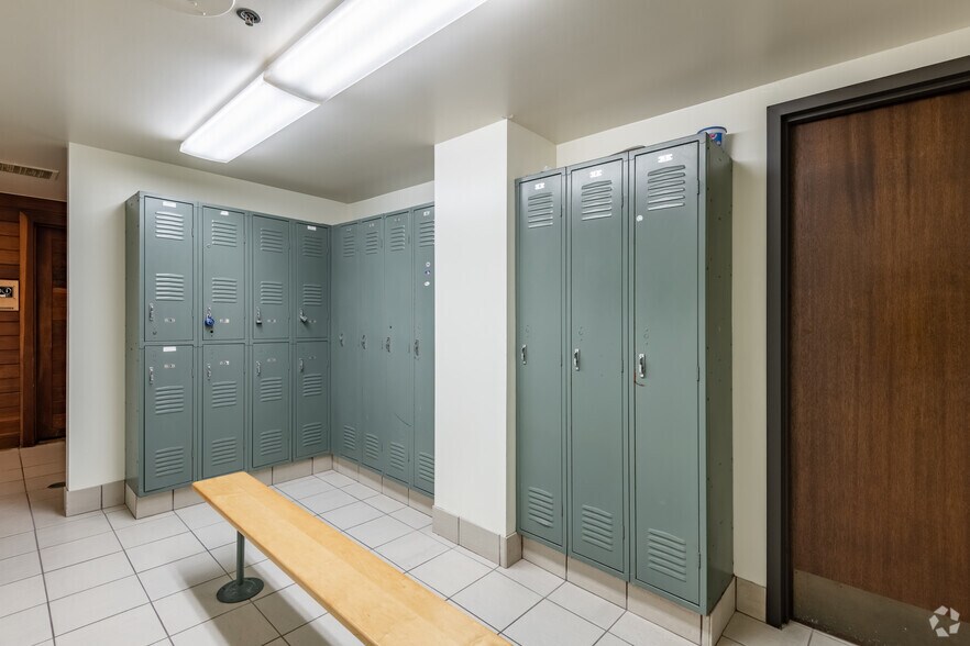 More Photos Of 13555 Bishops Ct, Brookfield Office For Lease