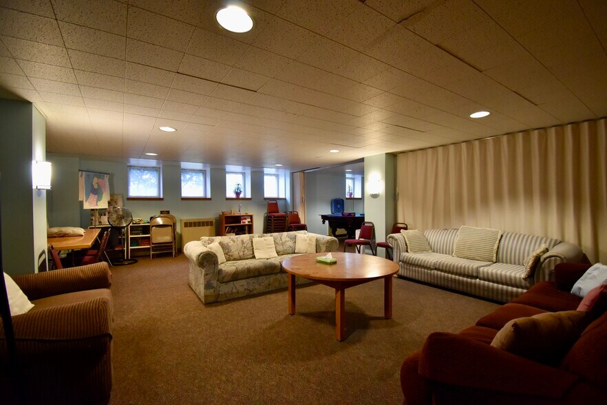 More Photos Of 209 Washtenaw Rd, Ypsilanti Specialty For Lease