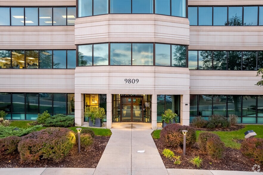 More Photos Of 9809 S Franklin Dr, Franklin Office For Lease