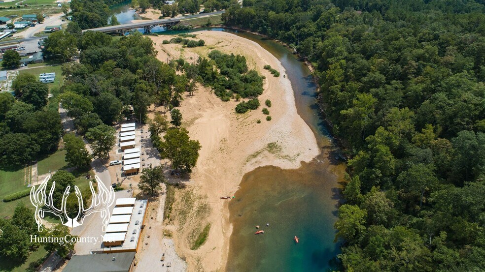 More Photos Of 16392 Tom Akers Rd, Eminence Hotel For Sale