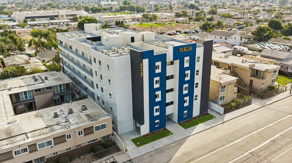 More Photos Of 10136 Inglewood Ave, Inglewood Apartments For Sale