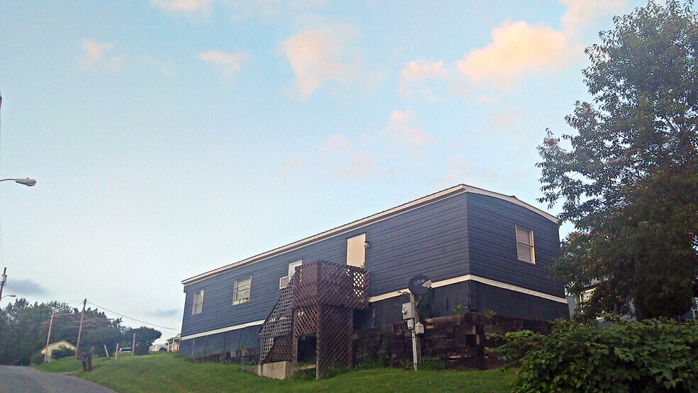 More Photos Of 222 Myers St, Hancock Manufactured Housing Mobile Home Park For Sale