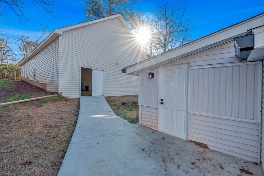 More Photos Of , Marietta Unknown For Sale