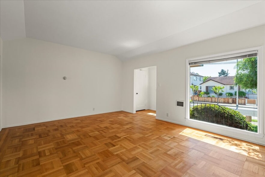 More Photos Of 1015 10th Ave, San Mateo Multifamily For Sale