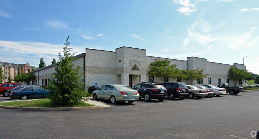 More Photos Of 5060 Valley View Blvd NW, Roanoke Office For Sale