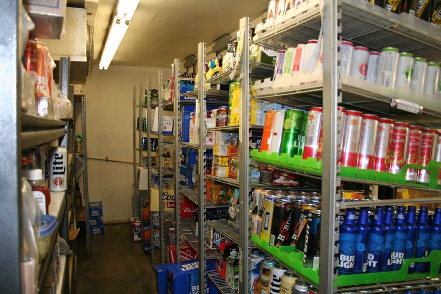 More Photos Of 1 N Clark St, Park City Convenience Store For Sale