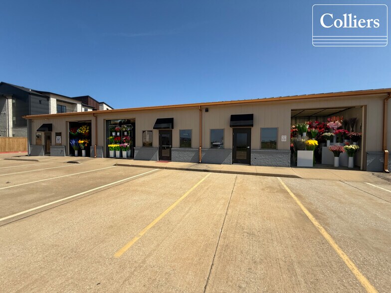 More Photos Of 1400 SW Susana St, Bentonville Office For Lease