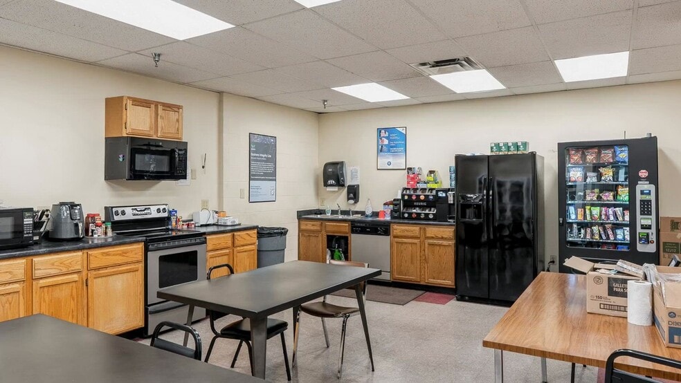 Primary Photo Of 2301 Fleur Dr, Des Moines Warehouse For Sale