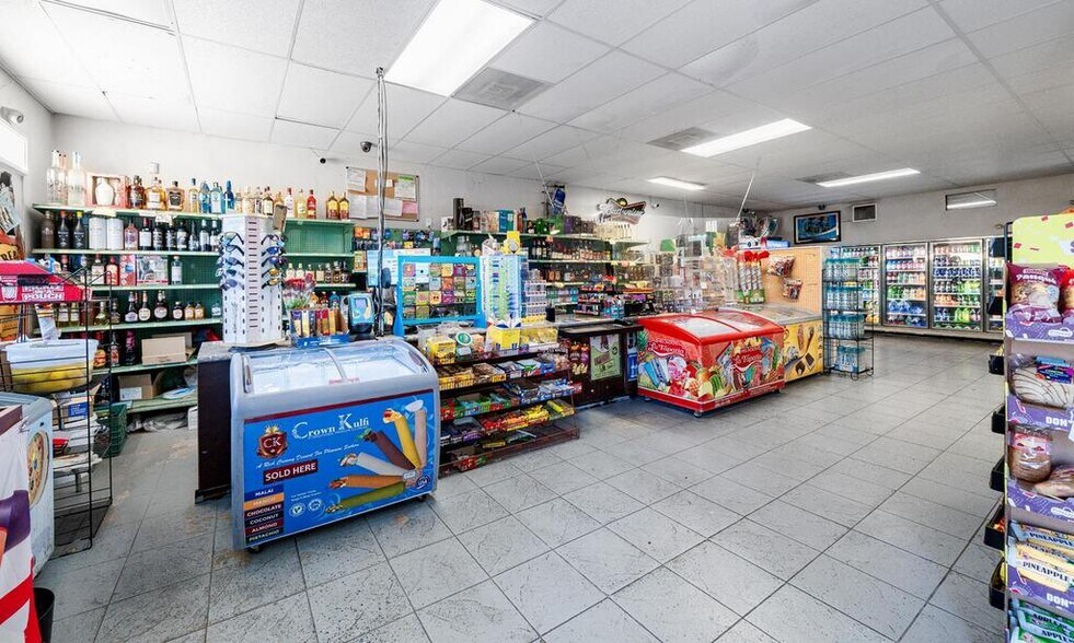More Photos Of 2301 E Lewis Ave, Fresno Convenience Store For Sale
