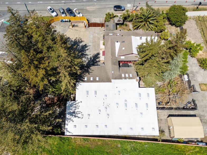 More Photos Of 75 Fremont Dr, Sonoma Storefront Retail Residential For Sale