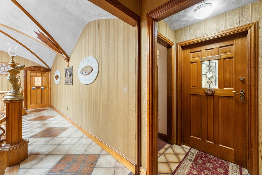 More Photos Of 84 Park Ave, Flemington Office For Lease