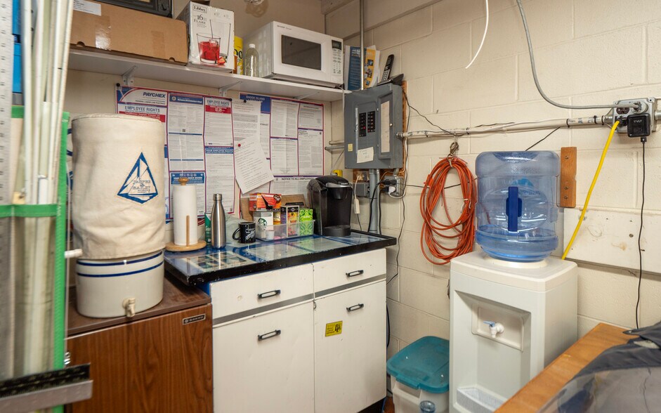 More Photos Of 64 Halsey St, Newport Warehouse For Sale