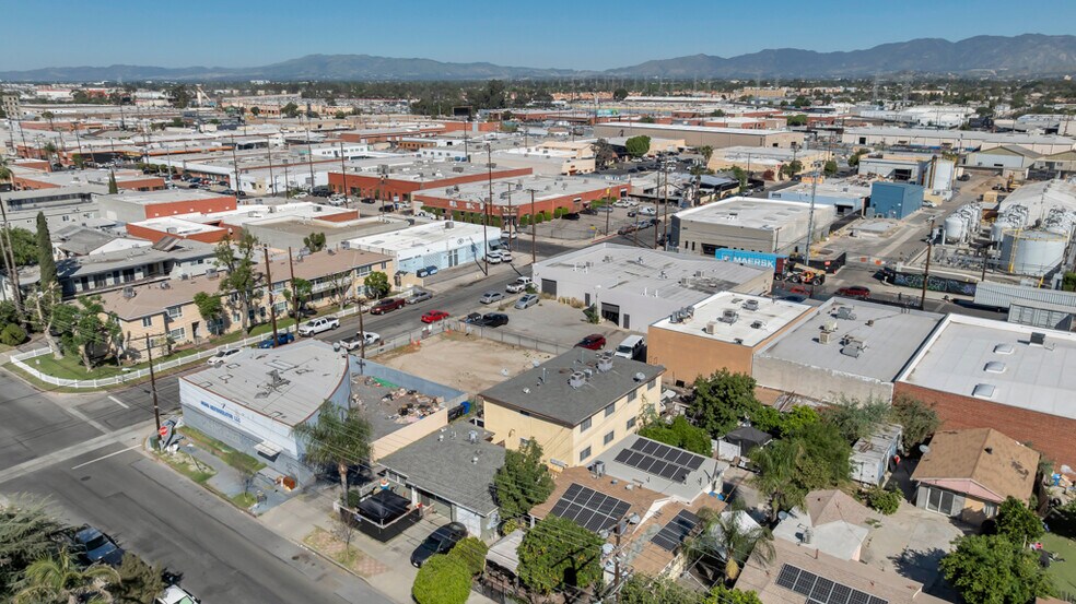 More Photos Of 11853 Hart St, North Hollywood Multifamily For Sale