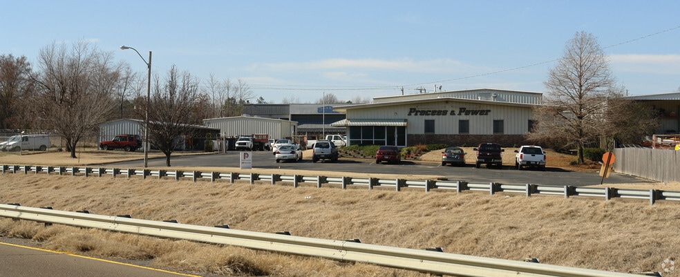 More Photos Of 3869 New Getwell Rd, Memphis Warehouse For Lease