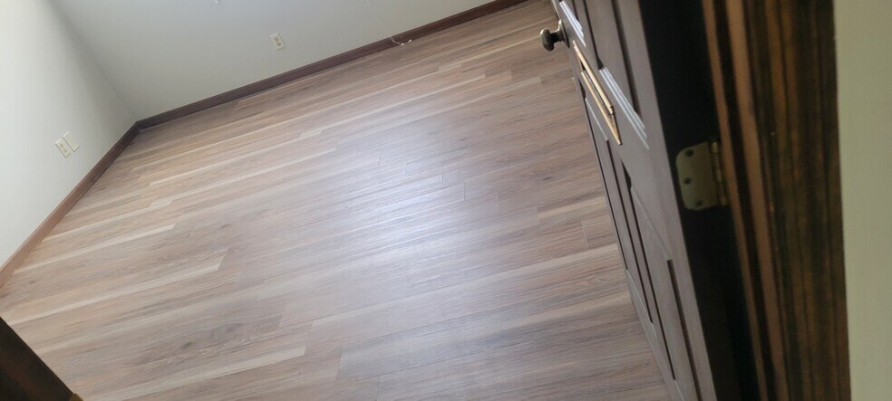 More Photos Of 185 N Brookwood Ave, Hamilton Medical For Lease