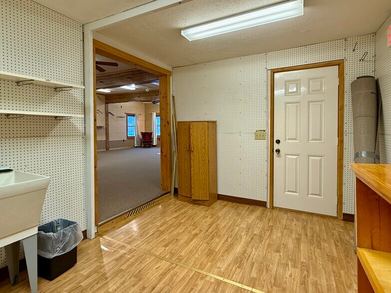 More Photos Of 6541 Duck Lake rd, Land O Lakes Storefront Retail Residential For Sale