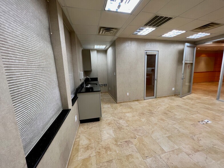 More Photos Of 109 Lafayette St, New York Loft Creative Space For Lease