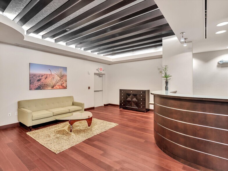 More Photos Of 20900 NE 30th Ave, Aventura Office Residential For Lease