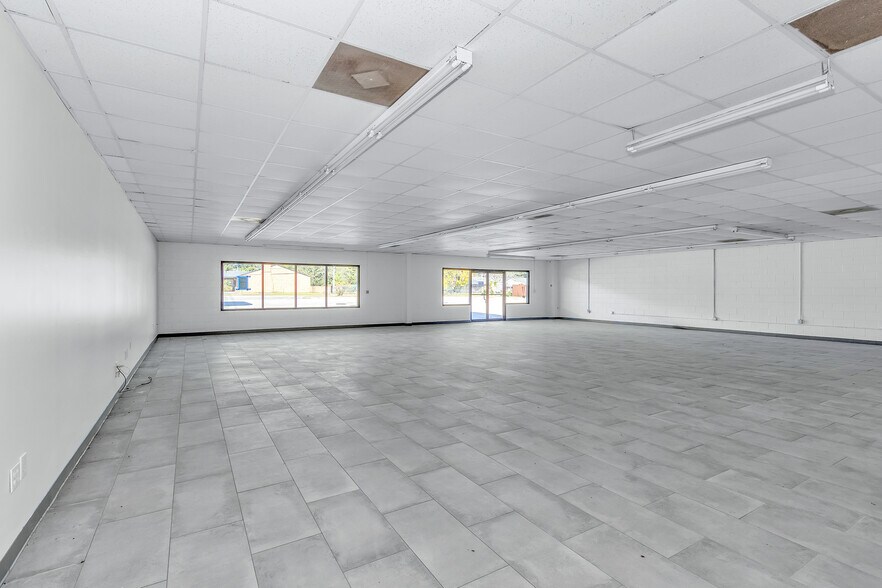 More Photos Of 1680 Brown Rd, Hephzibah Service Station For Lease