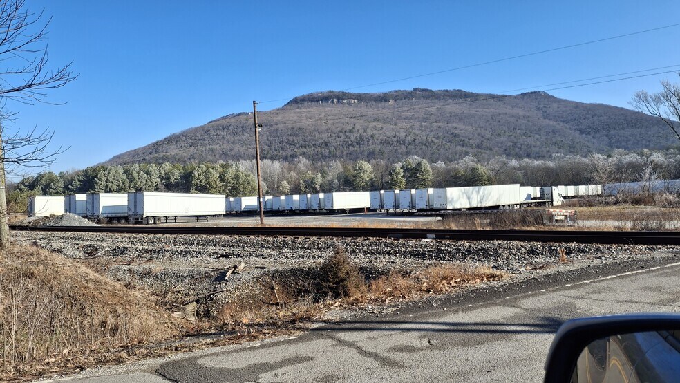 More Photos Of 51-87 Newsome Gap rd, Rising Fawn Land For Lease