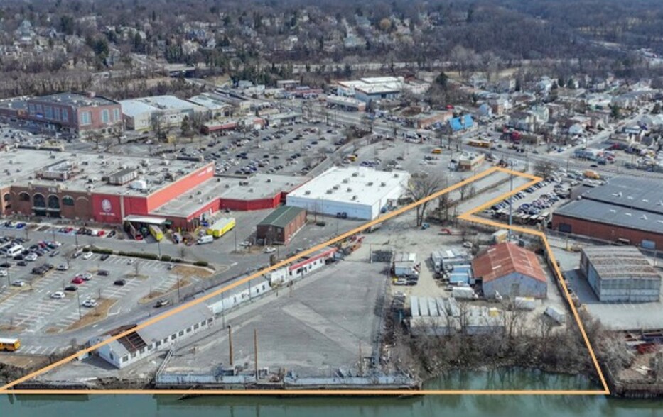 More Photos Of 4301 Boston Rd, Pelham Manor Land For Lease