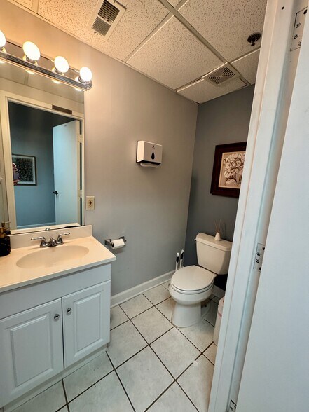 More Photos Of 1820 The Exchange SE, Atlanta Office For Sale