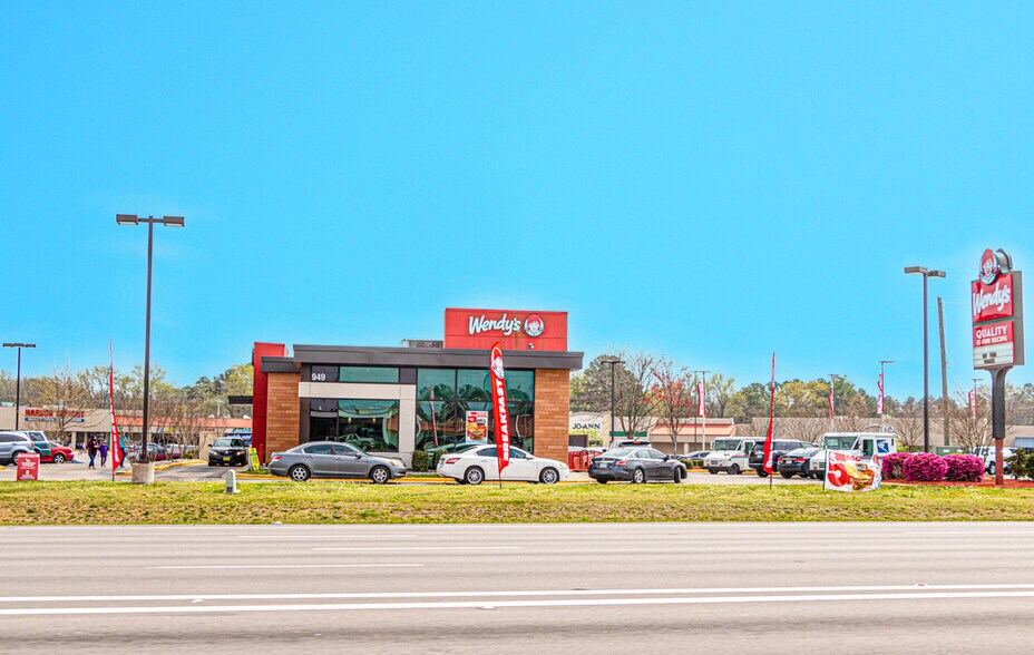 More Photos Of 949 N Wesleyan Blvd, Rocky Mount Fast Food For Sale