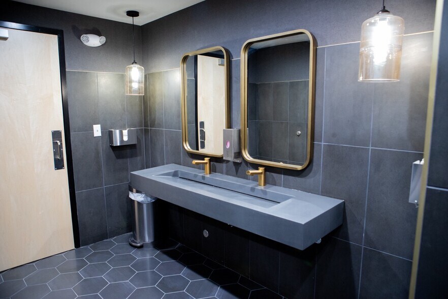 More Photos Of 13315 E 112th St N, Owasso Office For Lease