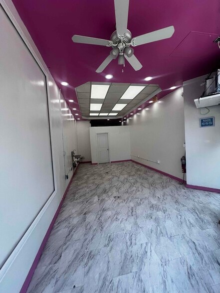 More Photos Of 4216 Greenpoint Ave, Sunnyside General Retail For Lease