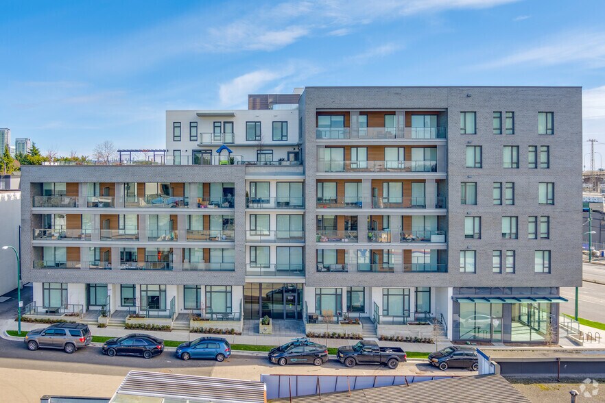 More Photos Of 8888 Osler St, Vancouver Apartments For Sale