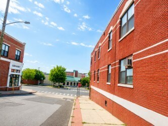 More Photos Of 23-25 Spring St, Ossining Office For Lease