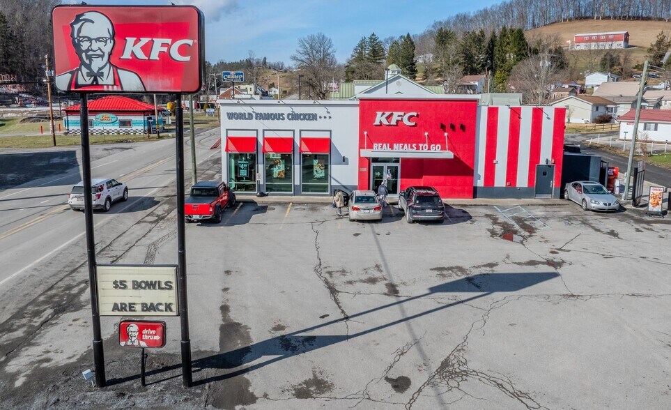 More Photos Of 104 N Pike St, Grafton Fast Food For Sale