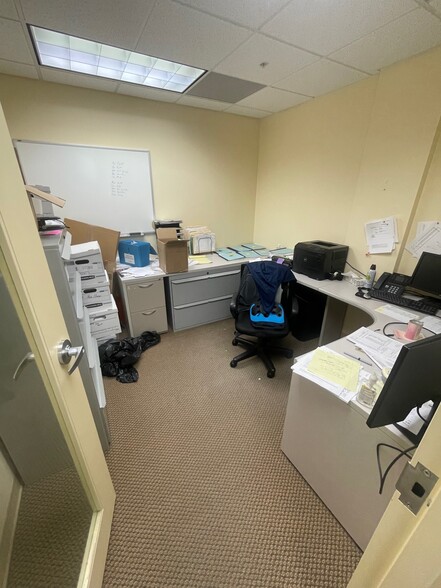 More Photos Of 804 Pershing Dr, Silver Spring Medical For Sale