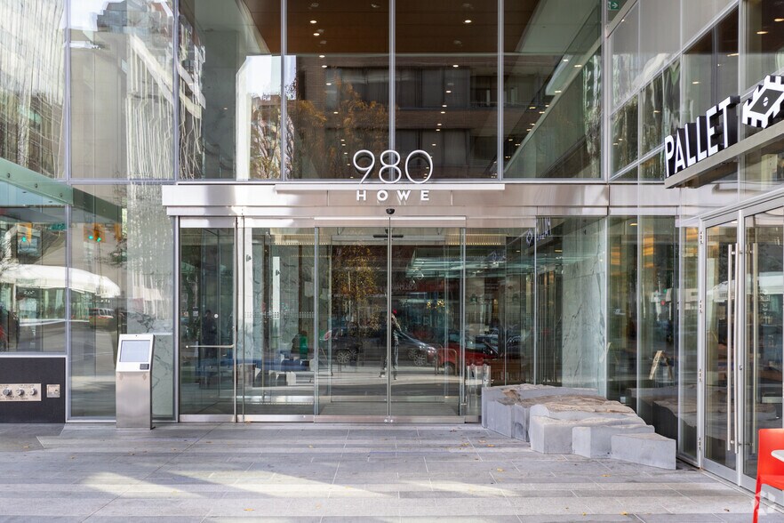 More Photos Of 980 Howe St, Vancouver Office For Lease