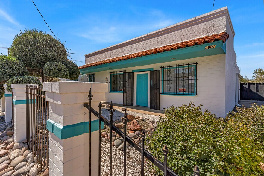 More Photos Of 2901 N Alvernon Way, Tucson Office For Sale