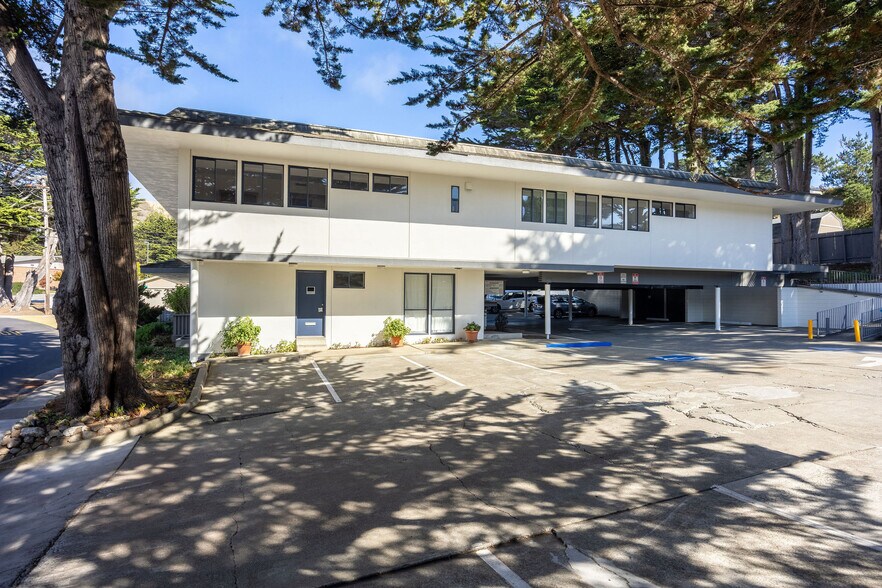 More Photos Of 667-669 Crespi Dr, Pacifica Medical For Sale