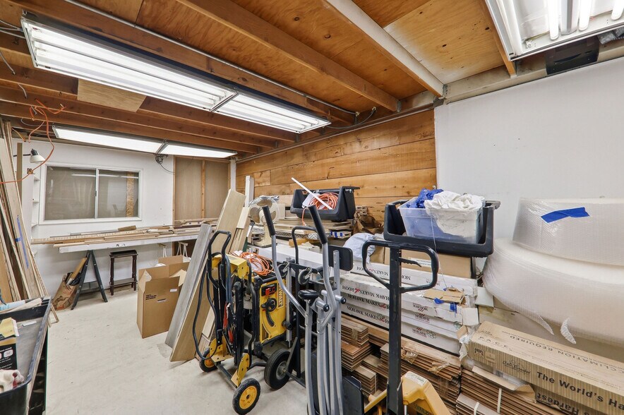 More Photos Of 100 N Hill Dr, Brisbane Light Manufacturing For Sale