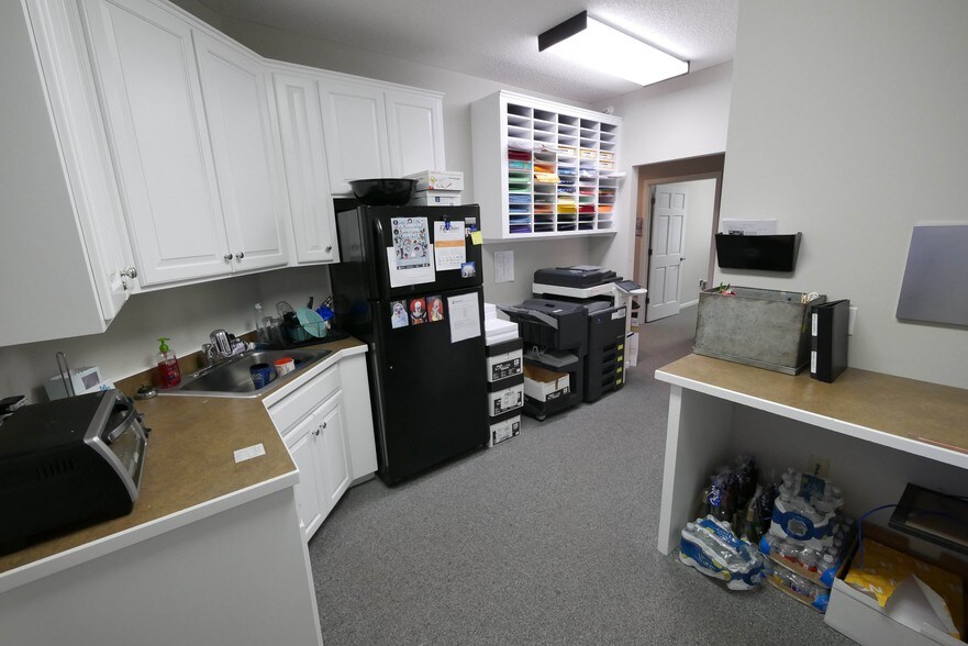 More Photos Of 11310 86th Ave N, Maple Grove Office For Sale