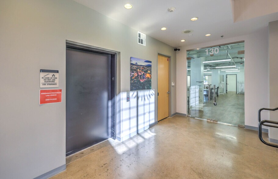 More Photos Of 730 Las Vegas Blvd S, Las Vegas General Retail For Lease