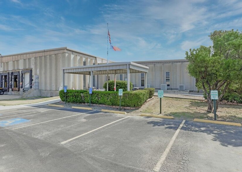 More Photos Of 610 Pop Gunn Dr, San Antonio Distribution For Lease