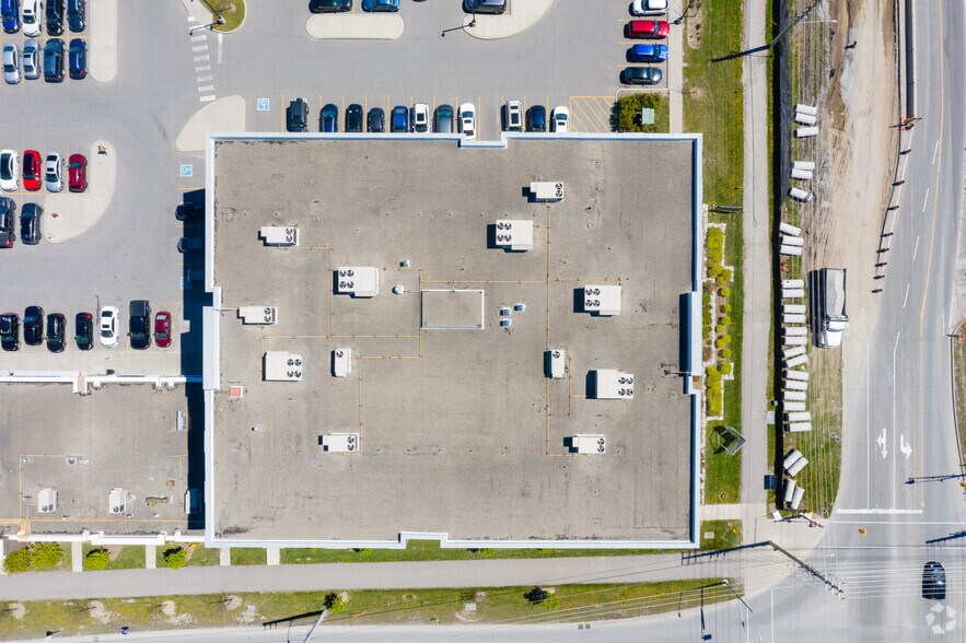 More Photos Of 300 Rossland Rd E, Ajax Medical For Lease