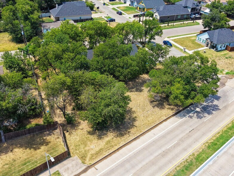 More Photos Of 804 Powell ave, Fort Worth Land For Sale