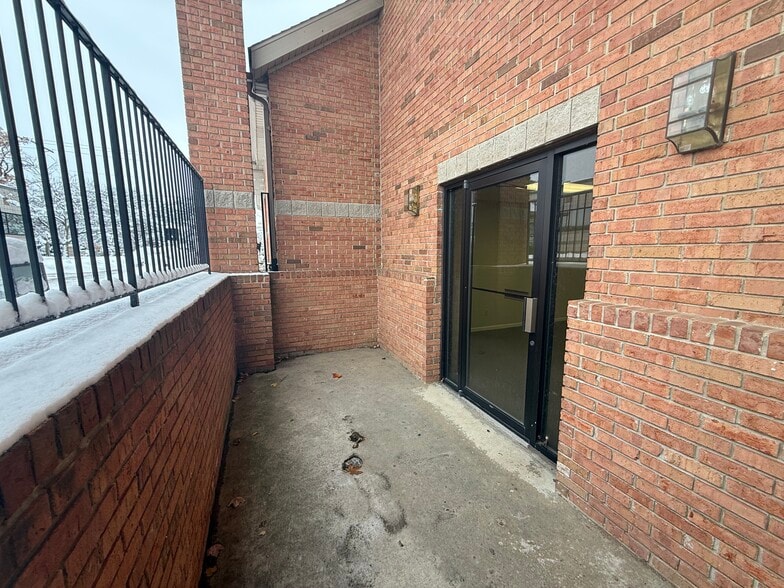 More Photos Of 53842 Generations Dr, South Bend Office For Lease